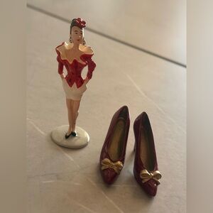 PIXI Paris Collectible Figurine – New in Original Box with Certificate